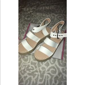 Platform sandals